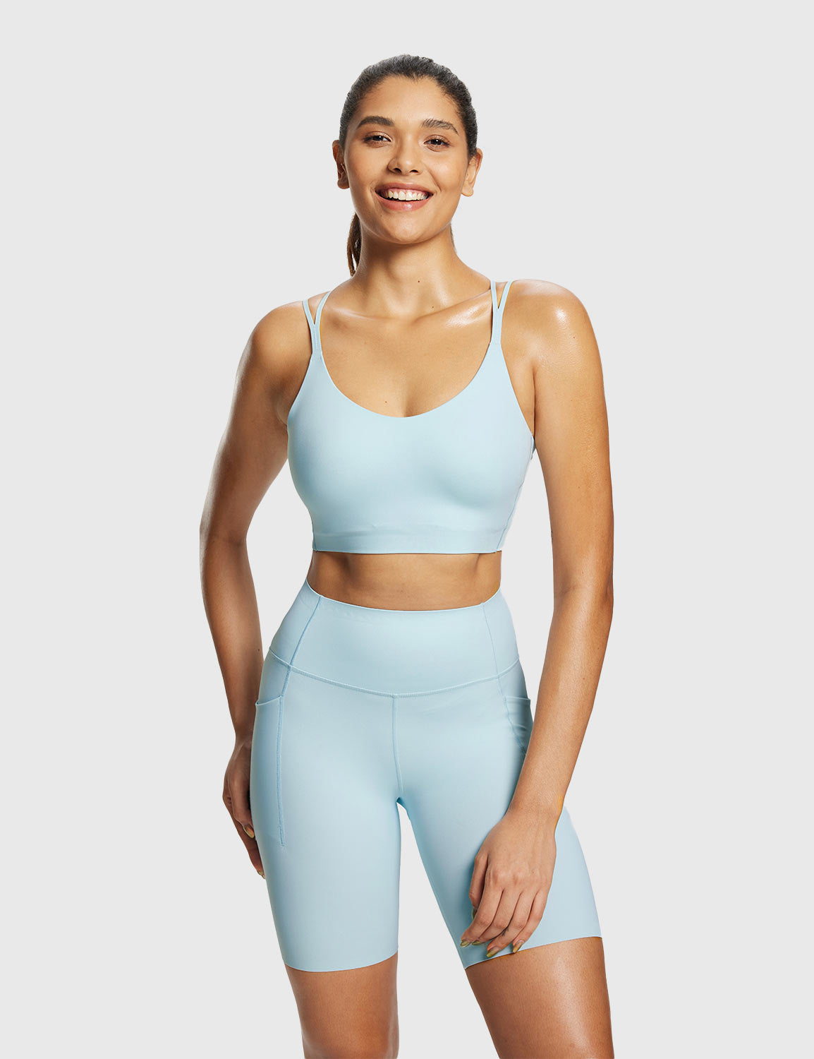 BALEAF Freeleaf Women's Sports Bra Padded Yoga Bra Longline Thin Strap Low  Impact Spaghetti Workout Crop Top, Black, X-Small : : Clothing,  Shoes & Accessories